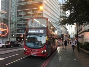 ロンドンの２階建てバス