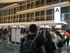 羽田空港国際線チェックインカウンターA